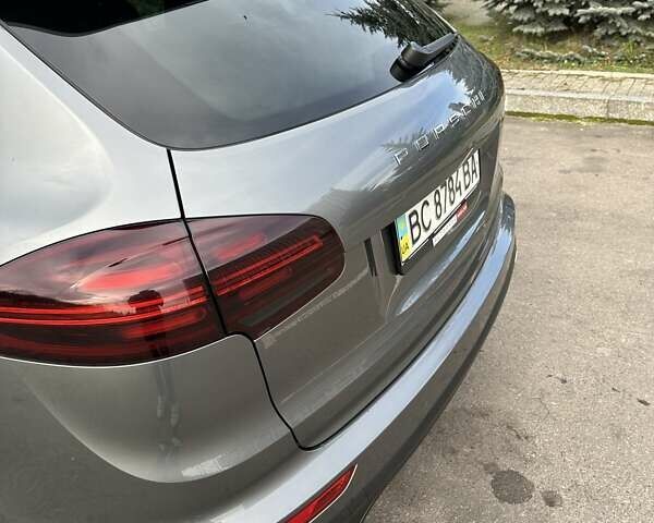 Серый Порше Каен, объемом двигателя 2.97 л и пробегом 164 тыс. км за 39800 $, фото 11 на Automoto.ua