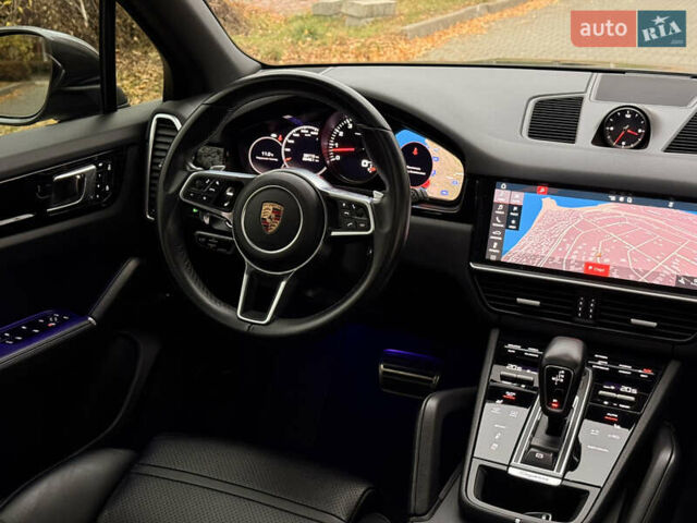 Серый Порше Каен, объемом двигателя 2.89 л и пробегом 59 тыс. км за 57000 $, фото 17 на Automoto.ua