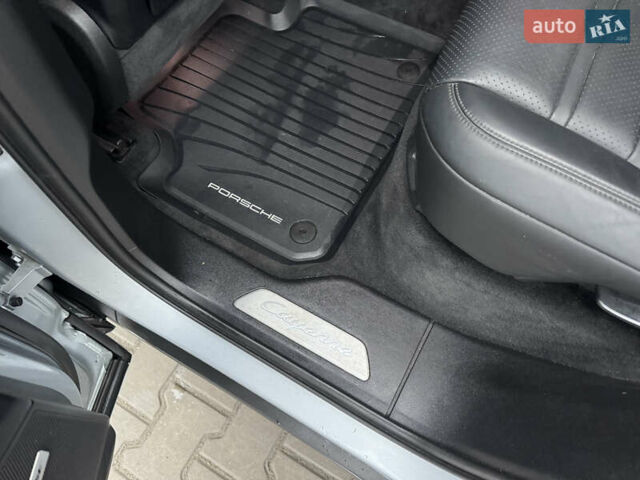 Сірий Порше Cayenne, об'ємом двигуна 3 л та пробігом 149 тис. км за 39300 $, фото 53 на Automoto.ua