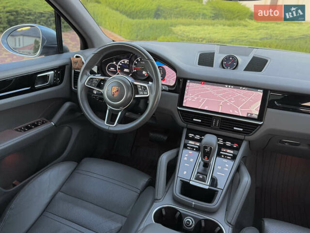 Серый Порше Каен, объемом двигателя 3 л и пробегом 78 тыс. км за 59999 $, фото 39 на Automoto.ua