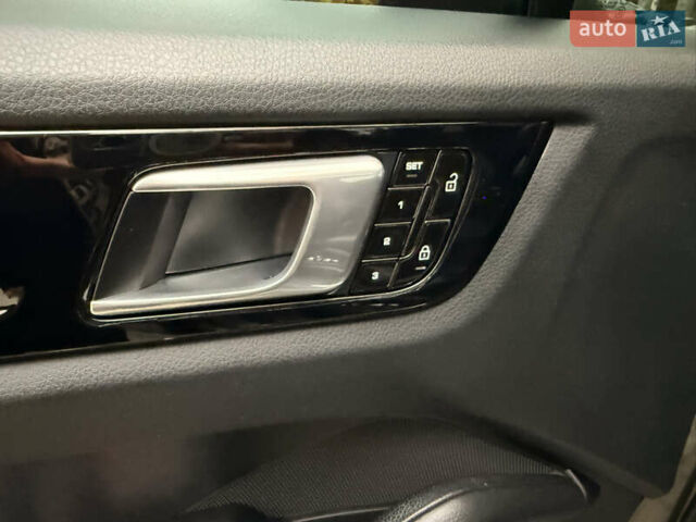 Серый Порше Каен, объемом двигателя 2.89 л и пробегом 59 тыс. км за 57000 $, фото 24 на Automoto.ua