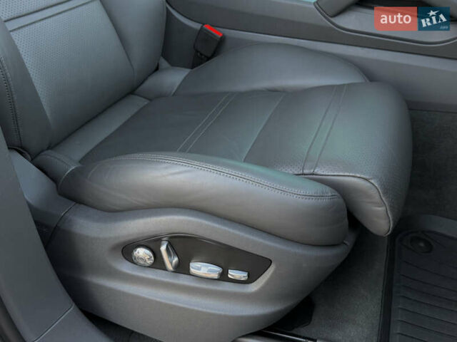 Серый Порше Каен, объемом двигателя 3 л и пробегом 78 тыс. км за 59999 $, фото 34 на Automoto.ua