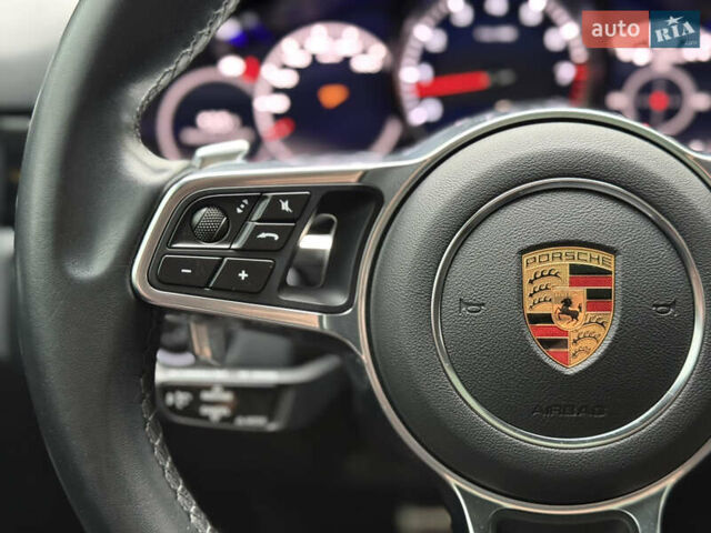 Серый Порше Каен, объемом двигателя 2.9 л и пробегом 37 тыс. км за 67000 $, фото 17 на Automoto.ua