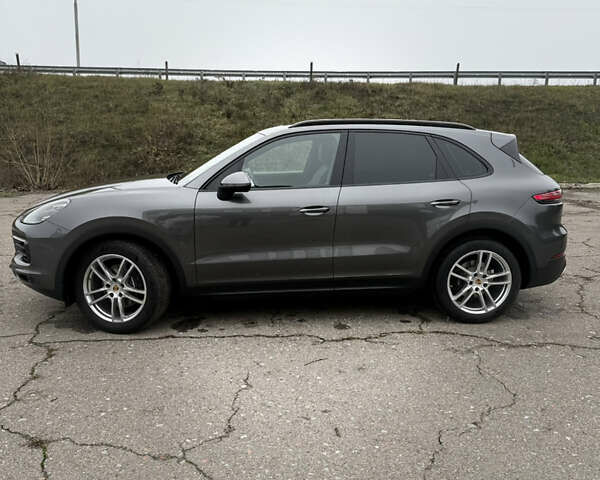 Серый Порше Каен, объемом двигателя 3 л и пробегом 60 тыс. км за 60500 $, фото 13 на Automoto.ua