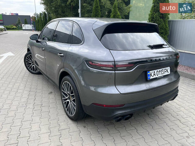Сірий Порше Cayenne, об'ємом двигуна 2.89 л та пробігом 180 тис. км за 57500 $, фото 2 на Automoto.ua