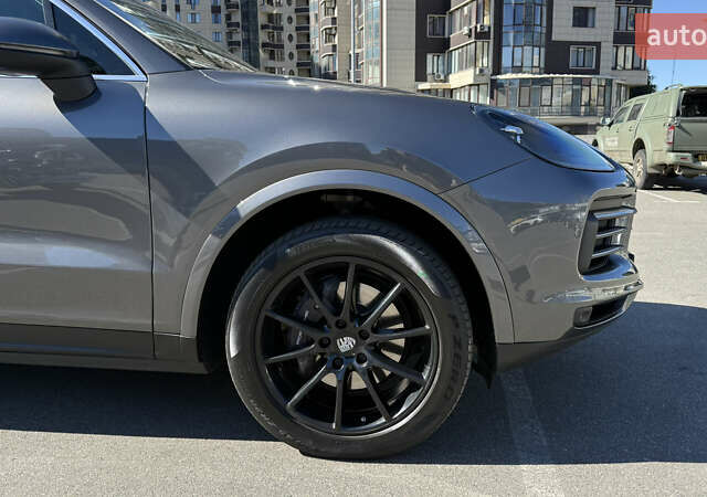 Сірий Порше Cayenne, об'ємом двигуна 3 л та пробігом 80 тис. км за 51000 $, фото 19 на Automoto.ua