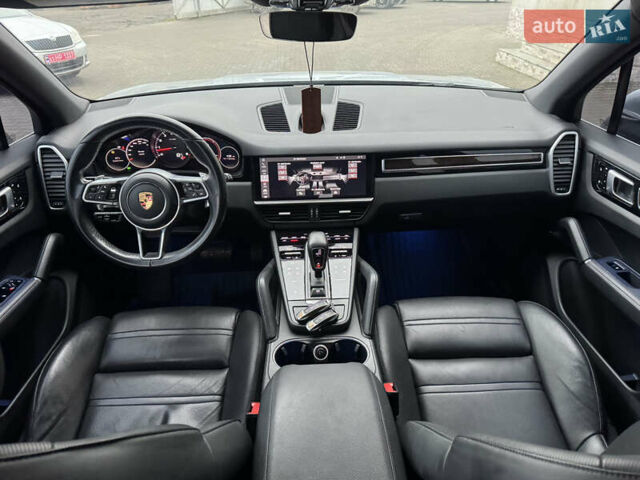 Сірий Порше Cayenne, об'ємом двигуна 3 л та пробігом 149 тис. км за 39300 $, фото 41 на Automoto.ua