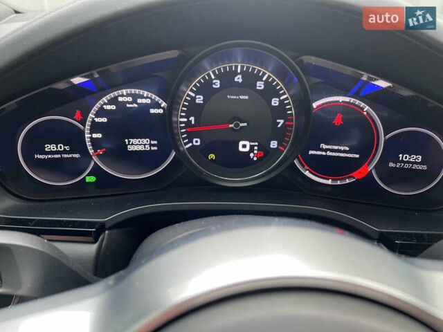 Сірий Порше Cayenne, об'ємом двигуна 2.89 л та пробігом 180 тис. км за 57500 $, фото 6 на Automoto.ua