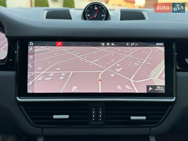 Серый Порше Каен, объемом двигателя 3 л и пробегом 78 тыс. км за 59999 $, фото 31 на Automoto.ua