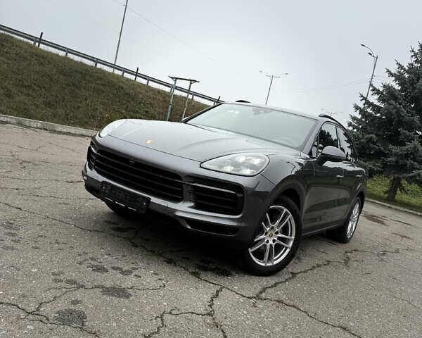 Серый Порше Каен, объемом двигателя 3 л и пробегом 60 тыс. км за 60500 $, фото 4 на Automoto.ua