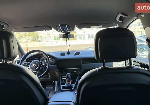 Сірий Порше Cayenne, об'ємом двигуна 3 л та пробігом 80 тис. км за 51000 $, фото 14 на Automoto.ua