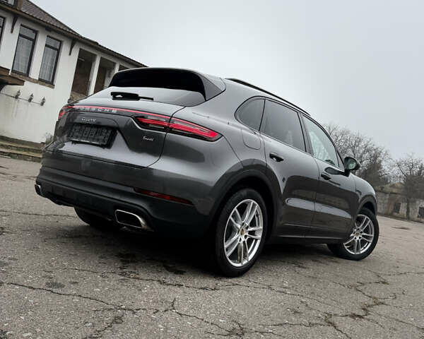 Серый Порше Каен, объемом двигателя 3 л и пробегом 60 тыс. км за 60500 $, фото 18 на Automoto.ua