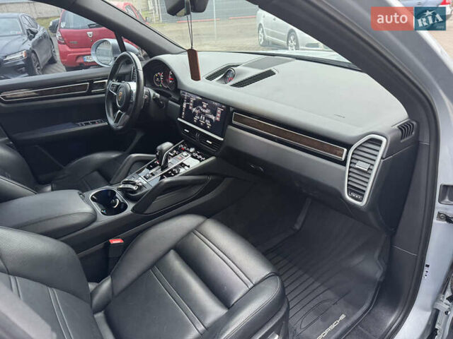 Сірий Порше Cayenne, об'ємом двигуна 3 л та пробігом 149 тис. км за 39300 $, фото 44 на Automoto.ua