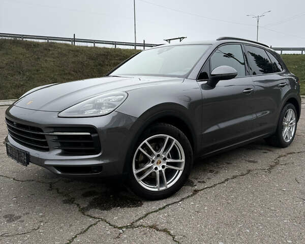 Серый Порше Каен, объемом двигателя 3 л и пробегом 60 тыс. км за 60500 $, фото 12 на Automoto.ua