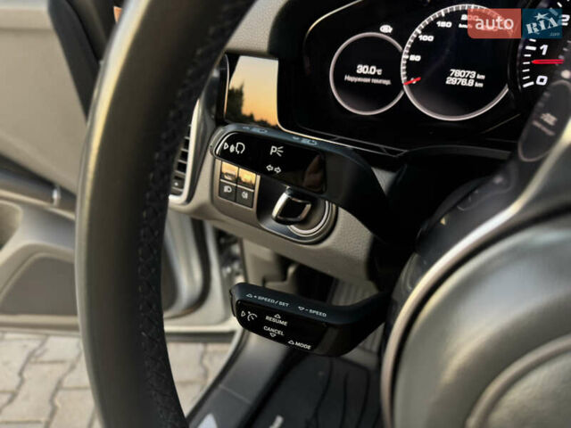 Серый Порше Каен, объемом двигателя 3 л и пробегом 78 тыс. км за 59999 $, фото 24 на Automoto.ua