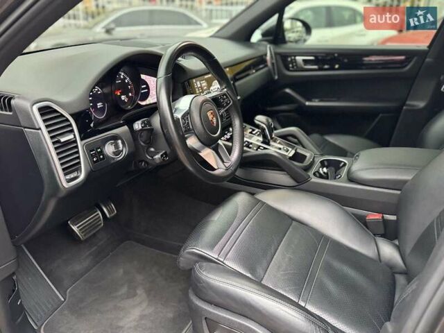 Порше Каен 2018 в Одессе на Automoto.ua Серый Порше Каен, объемом двигателя 2.89 л и пробегом 59 тыс. км за 49900 $, фото 14 на Automoto.ua
