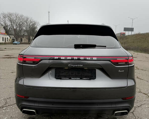 Серый Порше Каен, объемом двигателя 3 л и пробегом 60 тыс. км за 60500 $, фото 19 на Automoto.ua