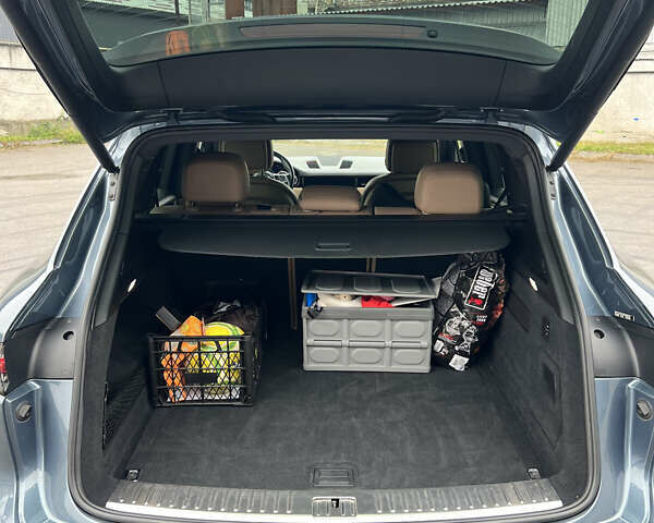 Сірий Порше Cayenne, об'ємом двигуна 3 л та пробігом 132 тис. км за 53000 $, фото 6 на Automoto.ua