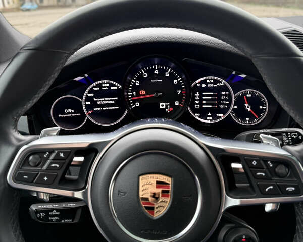 Серый Порше Каен, объемом двигателя 3 л и пробегом 60 тыс. км за 60500 $, фото 39 на Automoto.ua