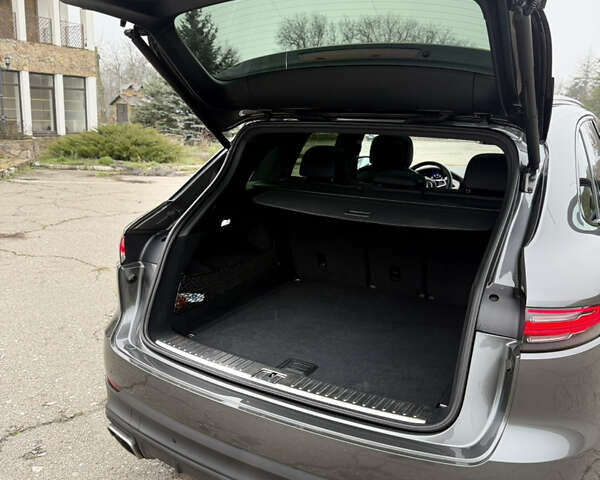 Серый Порше Каен, объемом двигателя 3 л и пробегом 60 тыс. км за 60500 $, фото 51 на Automoto.ua