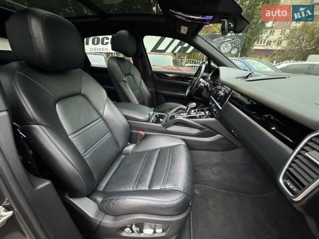 Порше Каен 2018 в Одессе на Automoto.ua Серый Порше Каен, объемом двигателя 2.89 л и пробегом 59 тыс. км за 49900 $, фото 20 на Automoto.ua