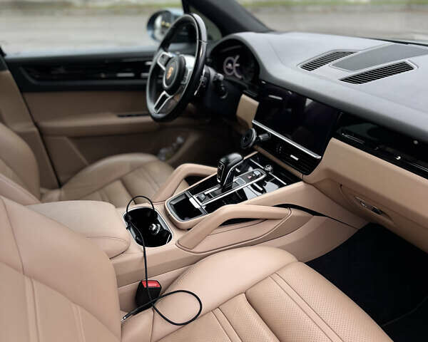 Сірий Порше Cayenne, об'ємом двигуна 3 л та пробігом 132 тис. км за 53000 $, фото 10 на Automoto.ua