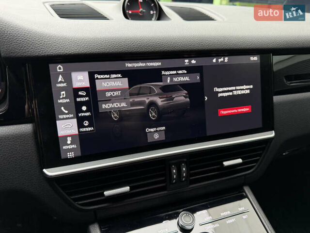 Серый Порше Каен, объемом двигателя 2.9 л и пробегом 37 тыс. км за 67000 $, фото 22 на Automoto.ua