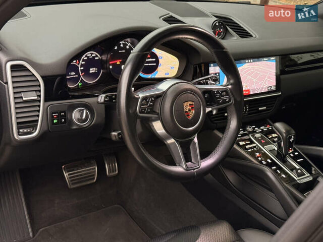 Серый Порше Каен, объемом двигателя 2.89 л и пробегом 59 тыс. км за 57000 $, фото 14 на Automoto.ua
