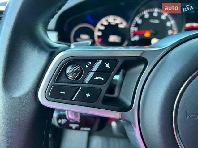 Серый Порше Каен, объемом двигателя 2.9 л и пробегом 88 тыс. км за 70990 $, фото 26 на Automoto.ua