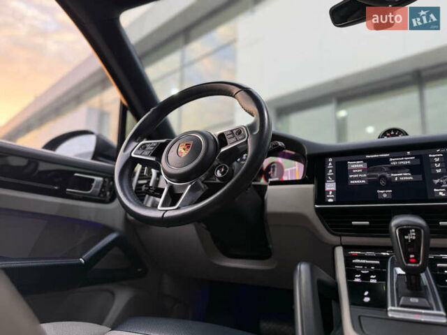 Сірий Порше Cayenne, об'ємом двигуна 3 л та пробігом 168 тис. км за 46467 $, фото 28 на Automoto.ua