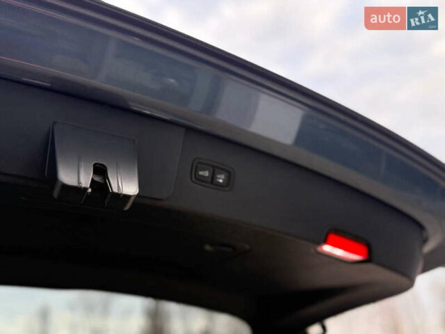 Сірий Порше Cayenne, об'ємом двигуна 3 л та пробігом 168 тис. км за 46467 $, фото 48 на Automoto.ua