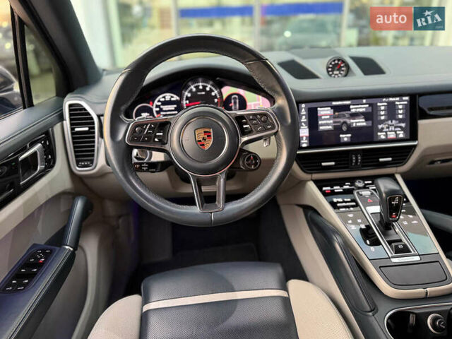 Сірий Порше Cayenne, об'ємом двигуна 3 л та пробігом 168 тис. км за 46467 $, фото 22 на Automoto.ua