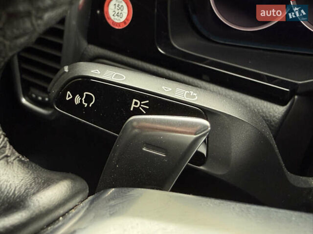 Серый Порше Каен, объемом двигателя 2.9 л и пробегом 32 тыс. км за 64000 $, фото 39 на Automoto.ua