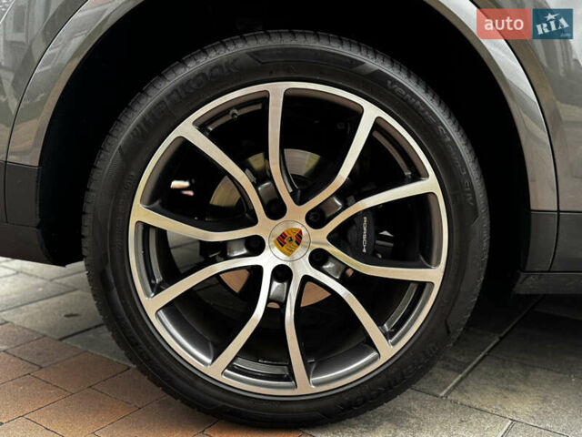 Серый Порше Каен, объемом двигателя 3 л и пробегом 86 тыс. км за 54500 $, фото 12 на Automoto.ua