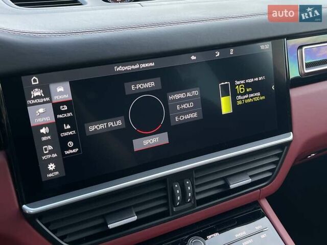 Сірий Порше Cayenne, об'ємом двигуна 4 л та пробігом 76 тис. км за 155 $, фото 28 на Automoto.ua