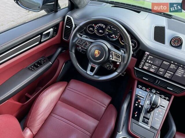Сірий Порше Cayenne, об'ємом двигуна 4 л та пробігом 76 тис. км за 155 $, фото 18 на Automoto.ua