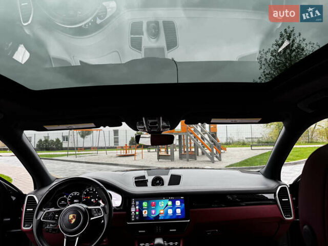 Серый Порше Каен, объемом двигателя 3 л и пробегом 86 тыс. км за 54500 $, фото 41 на Automoto.ua
