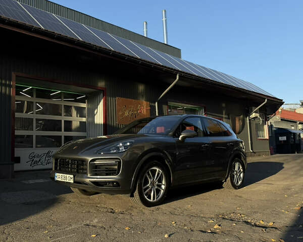 Серый Порше Каен, объемом двигателя 3 л и пробегом 75 тыс. км за 62000 $, фото 31 на Automoto.ua