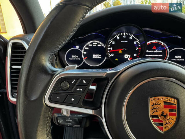 Сірий Порше Cayenne, об'ємом двигуна 3 л та пробігом 86 тис. км за 55700 $, фото 46 на Automoto.ua
