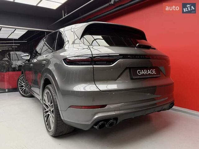 Сірий Порше Cayenne, об'ємом двигуна 3 л та пробігом 88 тис. км за 63900 $, фото 18 на Automoto.ua