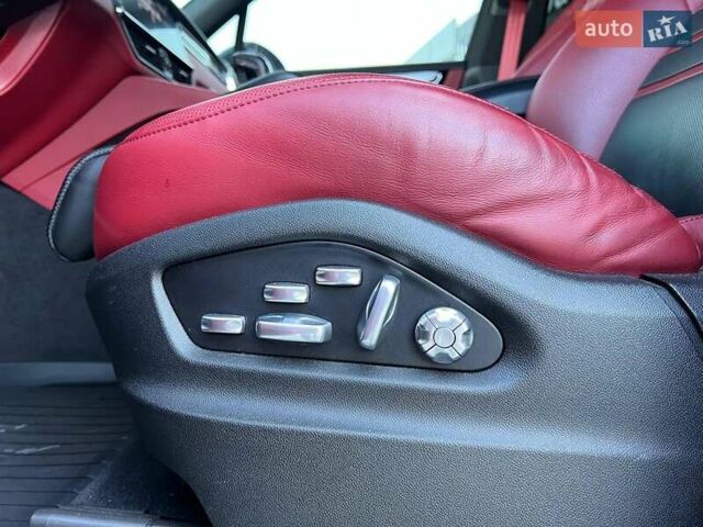 Серый Порше Каен, объемом двигателя 2.9 л и пробегом 88 тыс. км за 70990 $, фото 20 на Automoto.ua