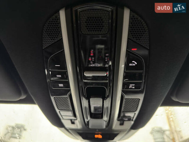 Серый Порше Каен, объемом двигателя 2.9 л и пробегом 32 тыс. км за 64000 $, фото 29 на Automoto.ua