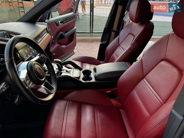 Сірий Порше Cayenne, об'ємом двигуна 3 л та пробігом 86 тис. км за 55700 $, фото 18 на Automoto.ua