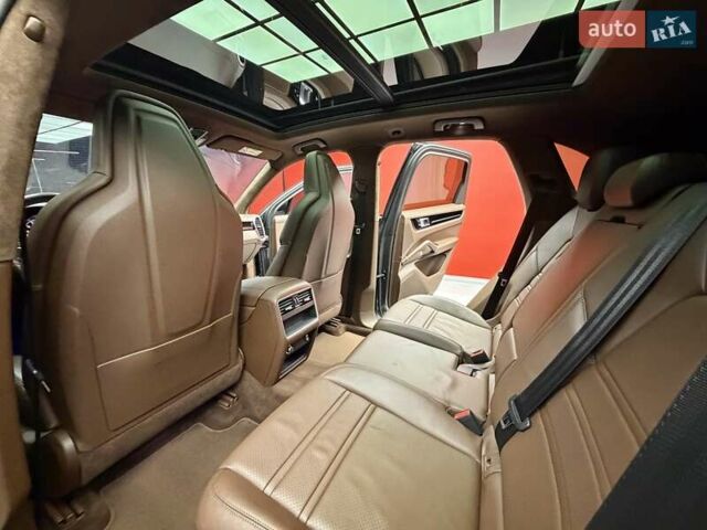 Сірий Порше Cayenne, об'ємом двигуна 3 л та пробігом 88 тис. км за 63900 $, фото 44 на Automoto.ua