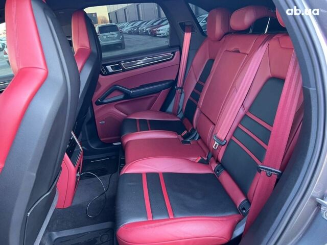 Серый Порше Каен, объемом двигателя 2.9 л и пробегом 88 тыс. км за 70990 $, фото 39 на Automoto.ua