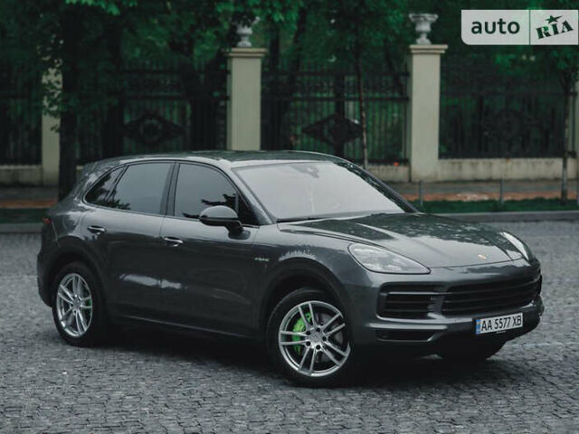 Сірий Порше Cayenne, об'ємом двигуна 3 л та пробігом 85 тис. км за 91000 $, фото 1 на Automoto.ua