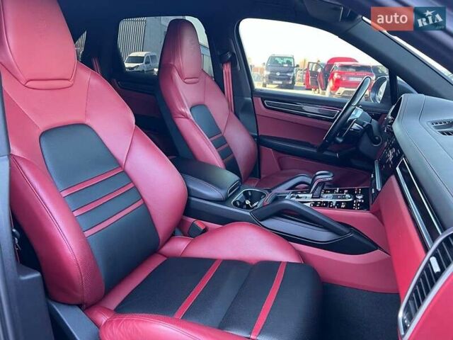 Серый Порше Каен, объемом двигателя 2.9 л и пробегом 88 тыс. км за 70990 $, фото 44 на Automoto.ua