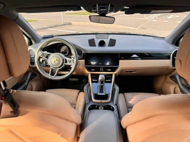 Сірий Порше Cayenne, об'ємом двигуна 3 л та пробігом 56 тис. км за 42000 $, фото 5 на Automoto.ua