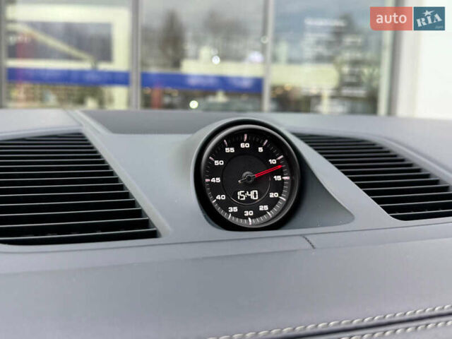 Сірий Порше Cayenne, об'ємом двигуна 3 л та пробігом 168 тис. км за 54000 $, фото 26 на Automoto.ua