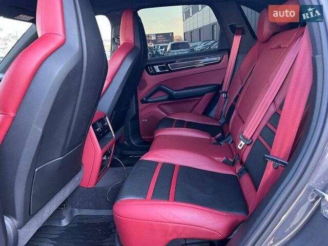 Серый Порше Каен, объемом двигателя 2.9 л и пробегом 88 тыс. км за 70990 $, фото 40 на Automoto.ua